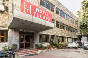  Hotel The Tourist  Нью-Дели